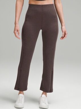 Lululemon Ribbed Softstreme HR Zip Leg Crop Pants 25”